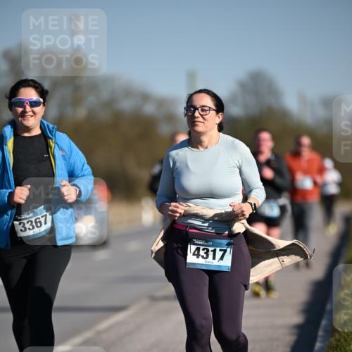 06.04.2025 - 44. Internationalen Wilhelmsburger Insellauf Dr. Thomas Lammeyer http://msf.ph/oto/7567858 06.04.2025 09:47:01 Laufen 3367, 4317 meine-sportfotos.de