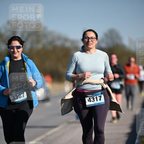 06.04.2025 - 44. Internationalen Wilhelmsburger Insellauf Dr. Thomas Lammeyer http://msf.ph/oto/7567861 06.04.2025 09:47:01 Laufen 3367, 4317 meine-sportfotos.de