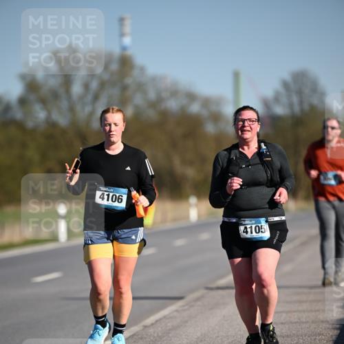 06.04.2025 - 44. Internationalen Wilhelmsburger Insellauf Dr. Thomas Lammeyer http://msf.ph/oto/7567914 06.04.2025 09:47:06 Laufen 4106, 4105 meine-sportfotos.de