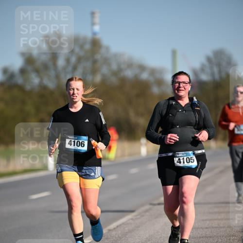 06.04.2025 - 44. Internationalen Wilhelmsburger Insellauf Dr. Thomas Lammeyer http://msf.ph/oto/7567919 06.04.2025 09:47:06 Laufen 4106, 4105 meine-sportfotos.de