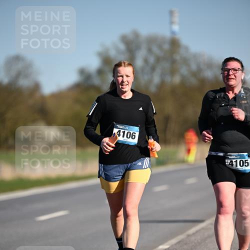 06.04.2025 - 44. Internationalen Wilhelmsburger Insellauf Dr. Thomas Lammeyer http://msf.ph/oto/7567932 06.04.2025 09:47:07 Laufen 4106, 4105 meine-sportfotos.de