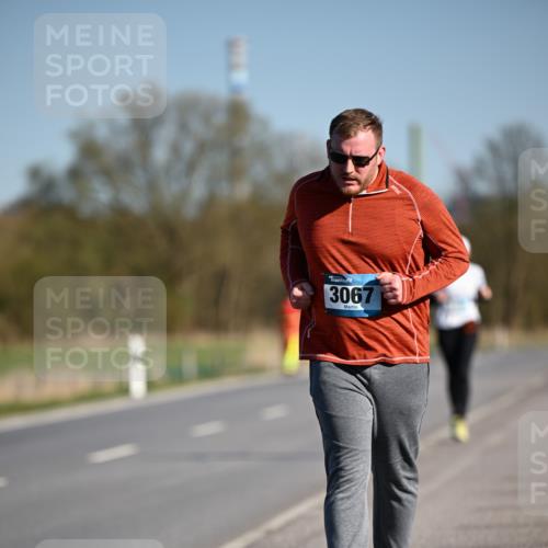 06.04.2025 - 44. Internationalen Wilhelmsburger Insellauf Dr. Thomas Lammeyer http://msf.ph/oto/7568012 06.04.2025 09:47:13 Laufen 3067 meine-sportfotos.de