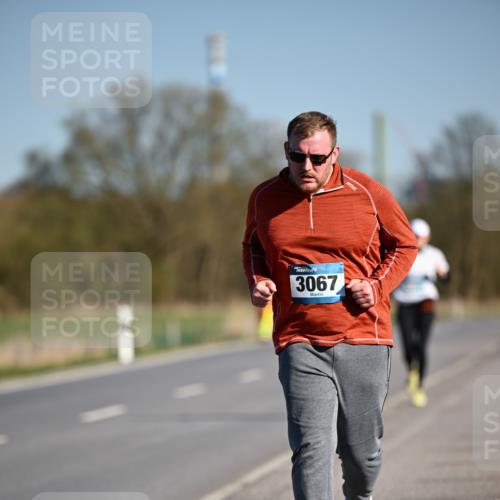 06.04.2025 - 44. Internationalen Wilhelmsburger Insellauf Dr. Thomas Lammeyer http://msf.ph/oto/7568016 06.04.2025 09:47:14 Laufen 3067 meine-sportfotos.de