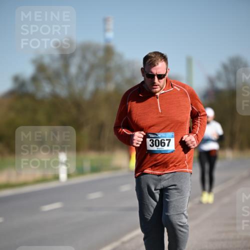 06.04.2025 - 44. Internationalen Wilhelmsburger Insellauf Dr. Thomas Lammeyer http://msf.ph/oto/7568021 06.04.2025 09:47:14 Laufen 3067 meine-sportfotos.de