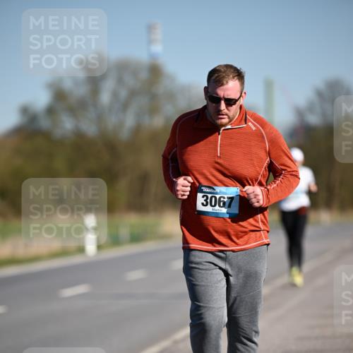 06.04.2025 - 44. Internationalen Wilhelmsburger Insellauf Dr. Thomas Lammeyer http://msf.ph/oto/7568030 06.04.2025 09:47:14 Laufen 3067 meine-sportfotos.de