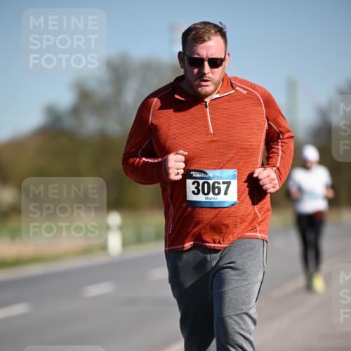 06.04.2025 - 44. Internationalen Wilhelmsburger Insellauf Dr. Thomas Lammeyer http://msf.ph/oto/7568061 06.04.2025 09:47:15 Laufen 3067 meine-sportfotos.de