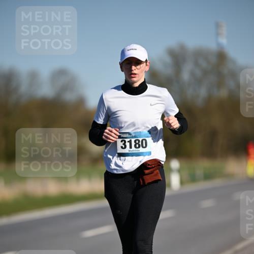 06.04.2025 - 44. Internationalen Wilhelmsburger Insellauf Dr. Thomas Lammeyer http://msf.ph/oto/7568077 06.04.2025 09:47:25 Laufen 3180 meine-sportfotos.de