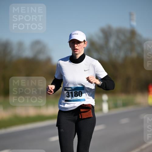 06.04.2025 - 44. Internationalen Wilhelmsburger Insellauf Dr. Thomas Lammeyer http://msf.ph/oto/7568081 06.04.2025 09:47:25 Laufen 3180 meine-sportfotos.de