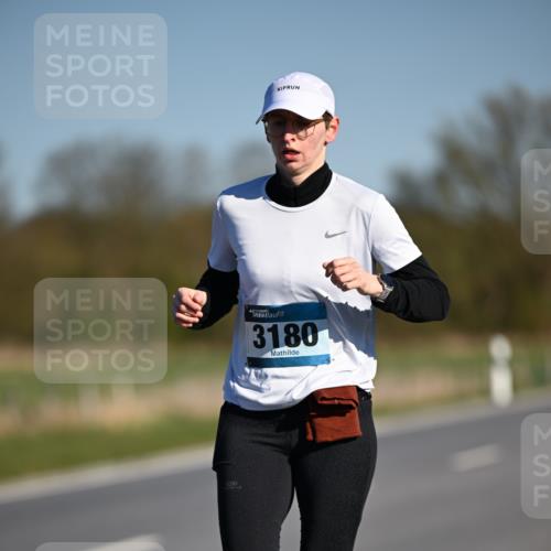 06.04.2025 - 44. Internationalen Wilhelmsburger Insellauf Dr. Thomas Lammeyer http://msf.ph/oto/7568096 06.04.2025 09:47:26 Laufen 3180 meine-sportfotos.de