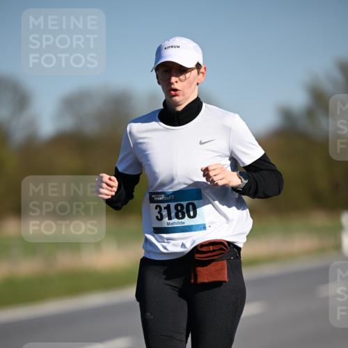 06.04.2025 - 44. Internationalen Wilhelmsburger Insellauf Dr. Thomas Lammeyer http://msf.ph/oto/7568103 06.04.2025 09:47:26 Laufen 3180 meine-sportfotos.de