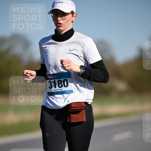 06.04.2025 - 44. Internationalen Wilhelmsburger Insellauf Dr. Thomas Lammeyer http://msf.ph/oto/7568116 06.04.2025 09:47:27 Laufen 3180 meine-sportfotos.de
