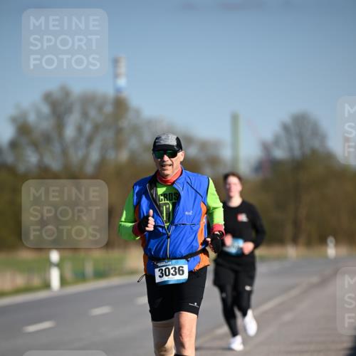 06.04.2025 - 44. Internationalen Wilhelmsburger Insellauf Dr. Thomas Lammeyer http://msf.ph/oto/7568125 06.04.2025 09:48:18 Laufen 3036 meine-sportfotos.de