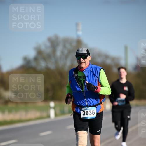 06.04.2025 - 44. Internationalen Wilhelmsburger Insellauf Dr. Thomas Lammeyer http://msf.ph/oto/7568144 06.04.2025 09:48:19 Laufen 3036 meine-sportfotos.de