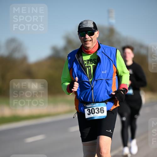06.04.2025 - 44. Internationalen Wilhelmsburger Insellauf Dr. Thomas Lammeyer http://msf.ph/oto/7568187 06.04.2025 09:48:21 Laufen 3036 meine-sportfotos.de