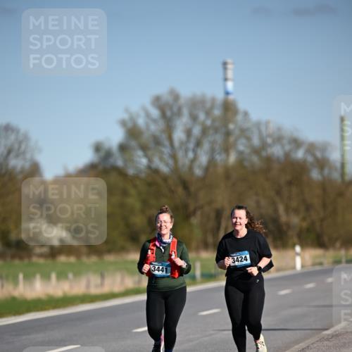 06.04.2025 - 44. Internationalen Wilhelmsburger Insellauf Dr. Thomas Lammeyer http://msf.ph/oto/7568316 06.04.2025 09:49:23 Laufen 3441, 3424 meine-sportfotos.de