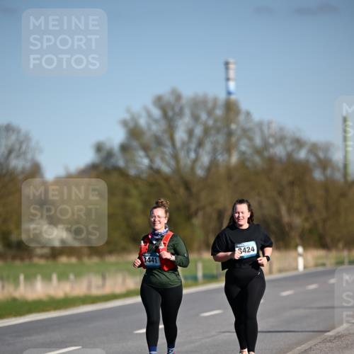 06.04.2025 - 44. Internationalen Wilhelmsburger Insellauf Dr. Thomas Lammeyer http://msf.ph/oto/7568319 06.04.2025 09:49:24 Laufen 3441, 3424 meine-sportfotos.de