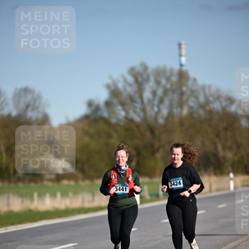 06.04.2025 - 44. Internationalen Wilhelmsburger Insellauf Dr. Thomas Lammeyer http://msf.ph/oto/7568335 06.04.2025 09:49:24 Laufen 3441, 3424 meine-sportfotos.de