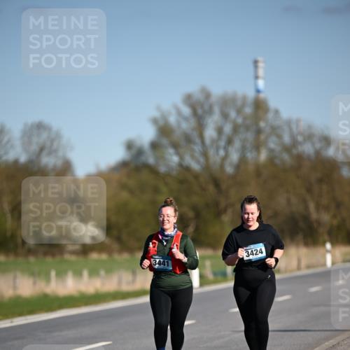 06.04.2025 - 44. Internationalen Wilhelmsburger Insellauf Dr. Thomas Lammeyer http://msf.ph/oto/7568339 06.04.2025 09:49:24 Laufen 3441, 3424 meine-sportfotos.de