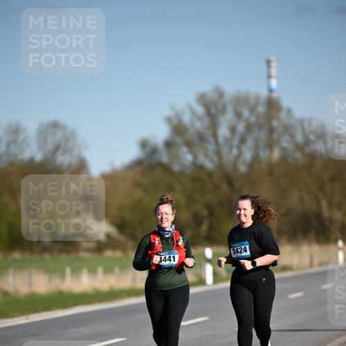 06.04.2025 - 44. Internationalen Wilhelmsburger Insellauf Dr. Thomas Lammeyer http://msf.ph/oto/7568352 06.04.2025 09:49:25 Laufen 3441, 3424 meine-sportfotos.de