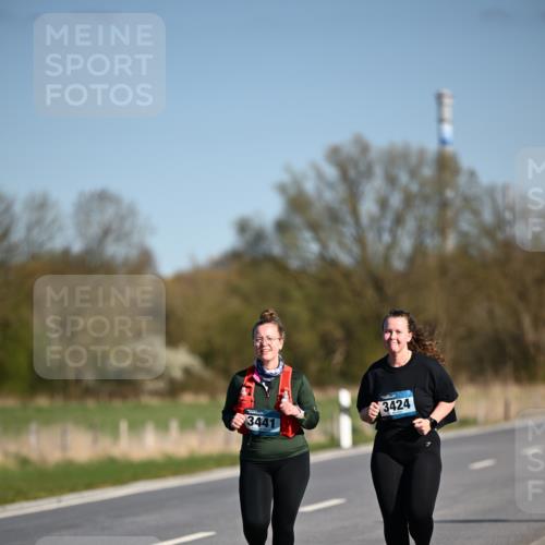 06.04.2025 - 44. Internationalen Wilhelmsburger Insellauf Dr. Thomas Lammeyer http://msf.ph/oto/7568357 06.04.2025 09:49:25 Laufen 3441, 3424 meine-sportfotos.de