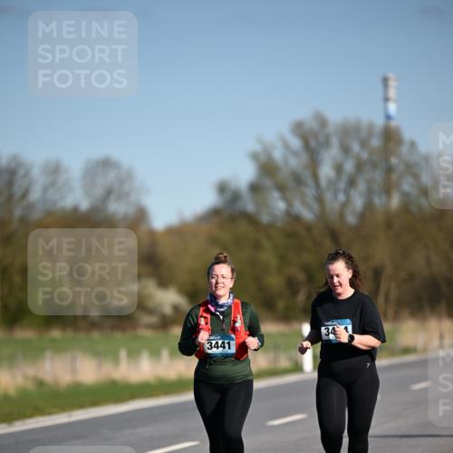 06.04.2025 - 44. Internationalen Wilhelmsburger Insellauf Dr. Thomas Lammeyer http://msf.ph/oto/7568367 06.04.2025 09:49:25 Laufen 34, 3441 meine-sportfotos.de
