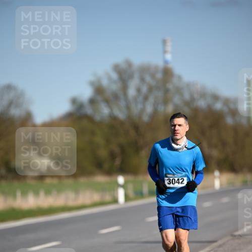 06.04.2025 - 44. Internationalen Wilhelmsburger Insellauf Dr. Thomas Lammeyer http://msf.ph/oto/7568486 06.04.2025 09:49:32 Laufen 3042 meine-sportfotos.de