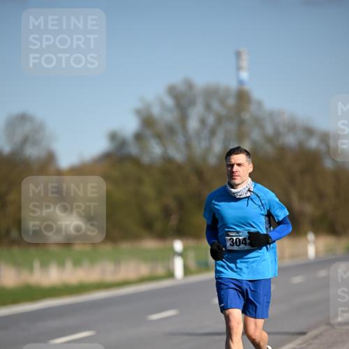 06.04.2025 - 44. Internationalen Wilhelmsburger Insellauf Dr. Thomas Lammeyer http://msf.ph/oto/7568493 06.04.2025 09:49:32 Laufen 3042 meine-sportfotos.de