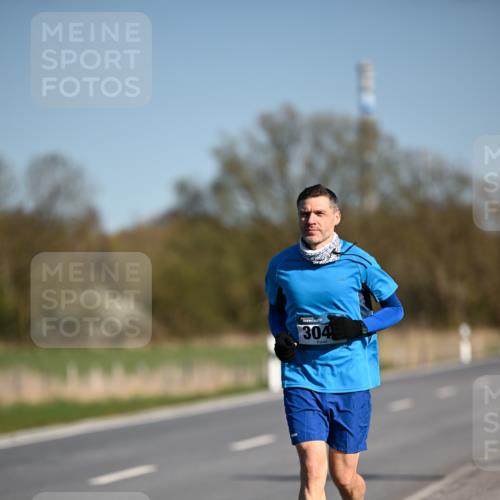 06.04.2025 - 44. Internationalen Wilhelmsburger Insellauf Dr. Thomas Lammeyer http://msf.ph/oto/7568512 06.04.2025 09:49:33 Laufen 304 meine-sportfotos.de
