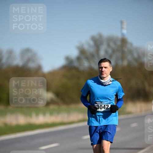 06.04.2025 - 44. Internationalen Wilhelmsburger Insellauf Dr. Thomas Lammeyer http://msf.ph/oto/7568524 06.04.2025 09:49:33 Laufen 3042 meine-sportfotos.de