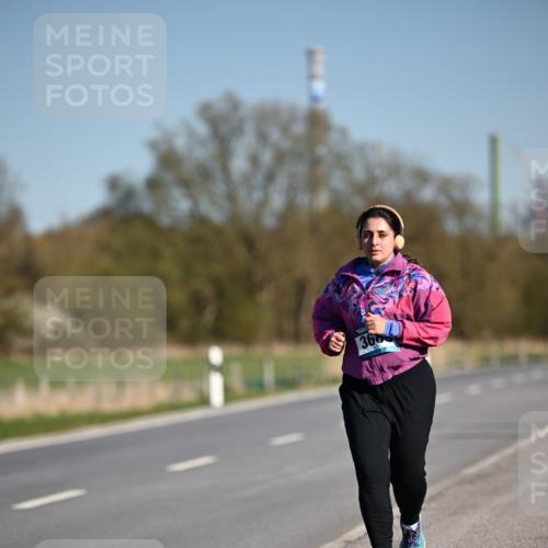 06.04.2025 - 44. Internationalen Wilhelmsburger Insellauf Dr. Thomas Lammeyer http://msf.ph/oto/7568555 06.04.2025 09:49:38 Laufen 360 meine-sportfotos.de