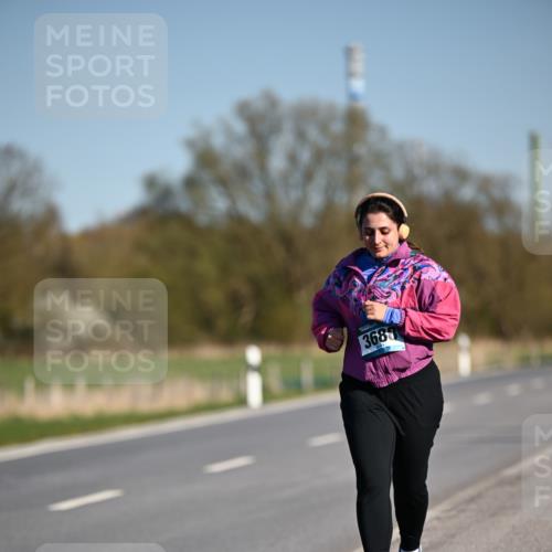 06.04.2025 - 44. Internationalen Wilhelmsburger Insellauf Dr. Thomas Lammeyer http://msf.ph/oto/7568574 06.04.2025 09:49:38 Laufen 3688 meine-sportfotos.de