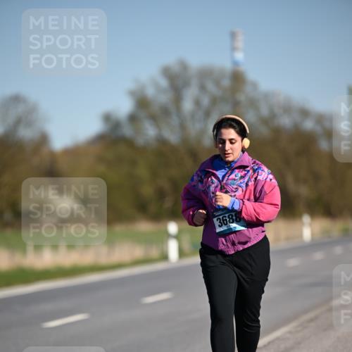 06.04.2025 - 44. Internationalen Wilhelmsburger Insellauf Dr. Thomas Lammeyer http://msf.ph/oto/7568592 06.04.2025 09:49:39 Laufen 3688 meine-sportfotos.de