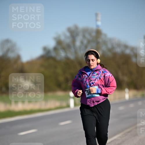 06.04.2025 - 44. Internationalen Wilhelmsburger Insellauf Dr. Thomas Lammeyer http://msf.ph/oto/7568596 06.04.2025 09:49:39 Laufen 30 meine-sportfotos.de