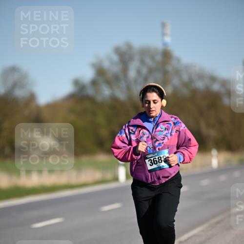 06.04.2025 - 44. Internationalen Wilhelmsburger Insellauf Dr. Thomas Lammeyer http://msf.ph/oto/7568601 06.04.2025 09:49:39 Laufen 3688 meine-sportfotos.de