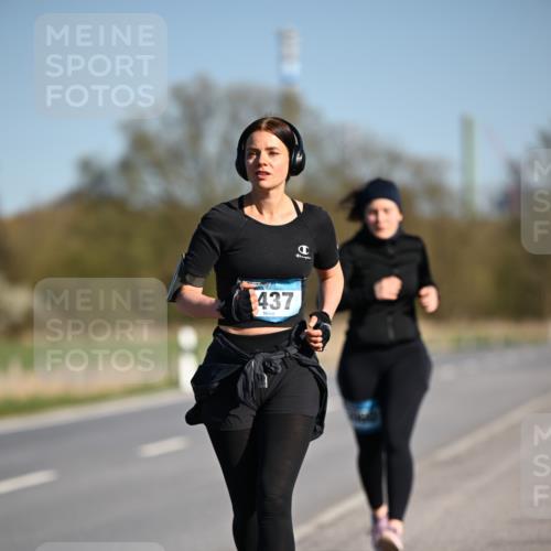 06.04.2025 - 44. Internationalen Wilhelmsburger Insellauf Dr. Thomas Lammeyer http://msf.ph/oto/7568646 06.04.2025 09:49:55 Laufen 437 meine-sportfotos.de