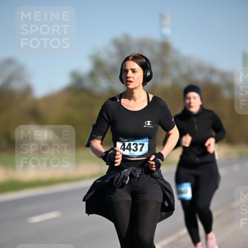 06.04.2025 - 44. Internationalen Wilhelmsburger Insellauf Dr. Thomas Lammeyer http://msf.ph/oto/7568661 06.04.2025 09:49:56 Laufen 4437 meine-sportfotos.de
