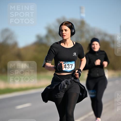 06.04.2025 - 44. Internationalen Wilhelmsburger Insellauf Dr. Thomas Lammeyer http://msf.ph/oto/7568665 06.04.2025 09:49:56 Laufen 437 meine-sportfotos.de