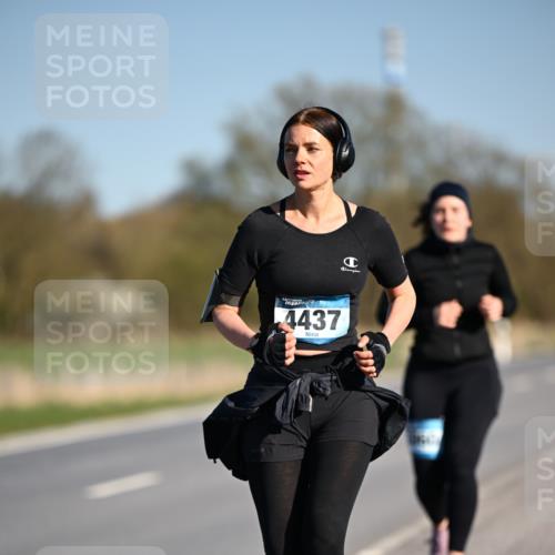 06.04.2025 - 44. Internationalen Wilhelmsburger Insellauf Dr. Thomas Lammeyer http://msf.ph/oto/7568669 06.04.2025 09:49:56 Laufen 4437 meine-sportfotos.de