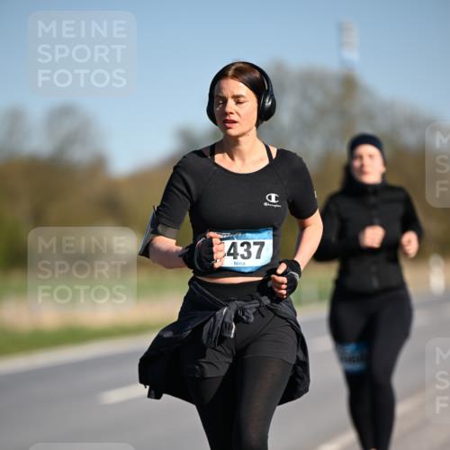 06.04.2025 - 44. Internationalen Wilhelmsburger Insellauf Dr. Thomas Lammeyer http://msf.ph/oto/7568683 06.04.2025 09:49:57 Laufen 437 meine-sportfotos.de
