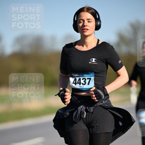 06.04.2025 - 44. Internationalen Wilhelmsburger Insellauf Dr. Thomas Lammeyer http://msf.ph/oto/7568714 06.04.2025 09:49:58 Laufen 4437 meine-sportfotos.de
