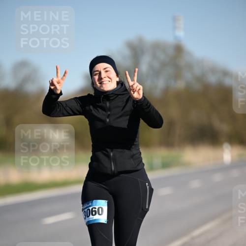 06.04.2025 - 44. Internationalen Wilhelmsburger Insellauf Dr. Thomas Lammeyer http://msf.ph/oto/7568721 06.04.2025 09:49:59 Laufen 3060 meine-sportfotos.de