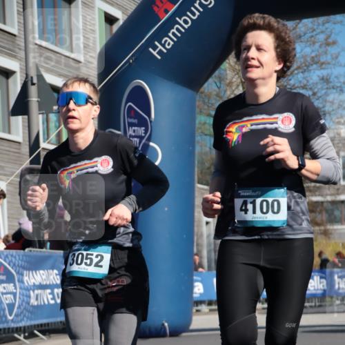 06.04.2025 - 44. Internationalen Wilhelmsburger Insellauf A. Gomolzig http://msf.ph/oto/7571854 06.04.2025 10:45:29 Ziel 3052, 3218, 3678, 3956, 4100, 4301, 4448, 4565 meine-sportfotos.de