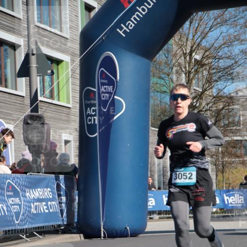 06.04.2025 - 44. Internationalen Wilhelmsburger Insellauf A. Gomolzig http://msf.ph/oto/7571880 06.04.2025 10:45:29 Ziel 3052, 3218, 3678, 3956, 4100, 4301, 4448, 4565 meine-sportfotos.de