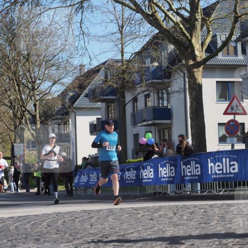 06.04.2025 - 44. Internationalen Wilhelmsburger Insellauf Luisa Fischer http://msf.ph/oto/7571949 06.04.2025 10:41:03 Ziel 4111 meine-sportfotos.de