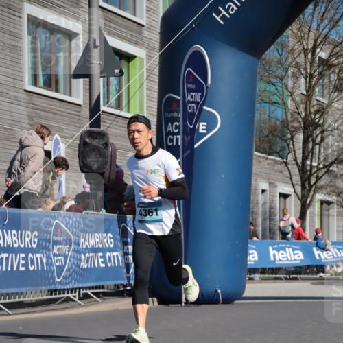 06.04.2025 - 44. Internationalen Wilhelmsburger Insellauf A. Gomolzig http://msf.ph/oto/7572058 06.04.2025 10:45:07 Ziel 4039, 4361 meine-sportfotos.de