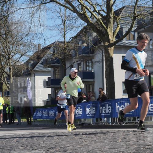 06.04.2025 - 44. Internationalen Wilhelmsburger Insellauf Luisa Fischer http://msf.ph/oto/7572139 06.04.2025 10:41:12 Ziel 3960, 455, 458, 208 meine-sportfotos.de