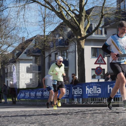 06.04.2025 - 44. Internationalen Wilhelmsburger Insellauf Luisa Fischer http://msf.ph/oto/7572160 06.04.2025 10:41:13 Ziel 3960, 4554, 208 meine-sportfotos.de