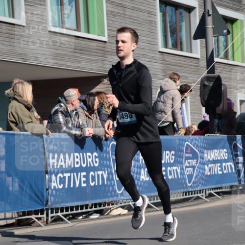 06.04.2025 - 44. Internationalen Wilhelmsburger Insellauf A. Gomolzig http://msf.ph/oto/7572191 06.04.2025 10:44:44 Ziel 3498, 3893, 3916, 4097 meine-sportfotos.de
