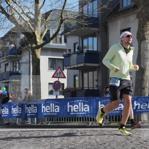 06.04.2025 - 44. Internationalen Wilhelmsburger Insellauf Luisa Fischer http://msf.ph/oto/7572320 06.04.2025 10:41:14 Ziel 3208 meine-sportfotos.de
