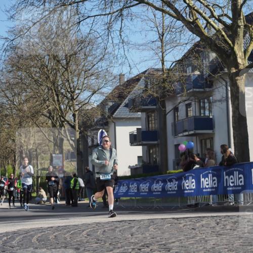 06.04.2025 - 44. Internationalen Wilhelmsburger Insellauf Luisa Fischer http://msf.ph/oto/7572719 06.04.2025 10:41:24 Ziel 13, 3432, 3975, 310 meine-sportfotos.de